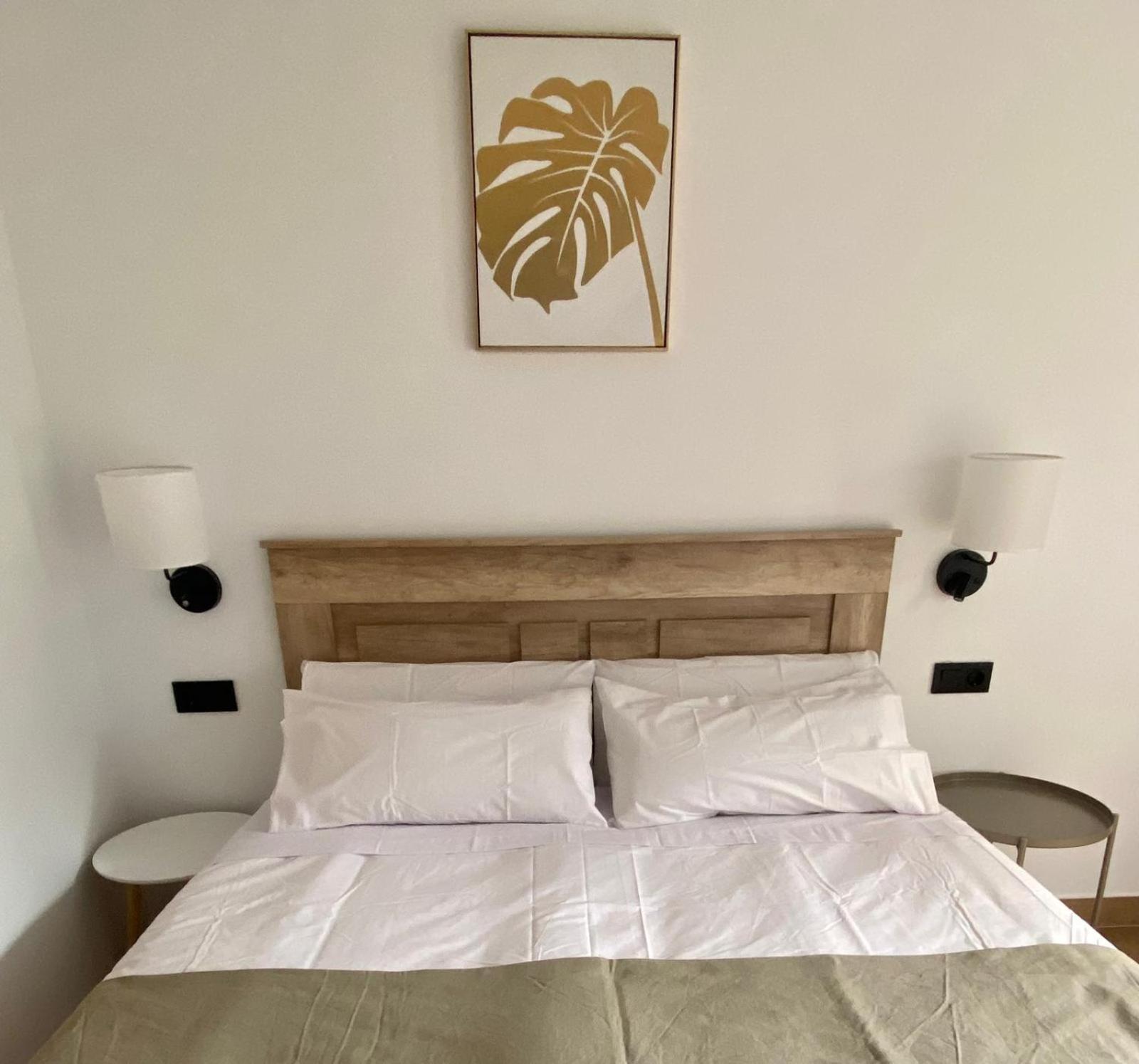 El Parador Del Cesar Boutique, Aparcamiento Gratis Hostel เมรีดา ภายนอก รูปภาพ